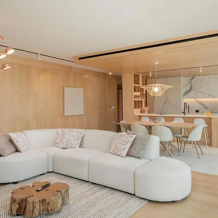 Savoy Insular I By An Island