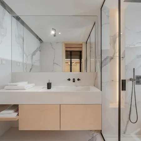 Savoy Insular I By An Island