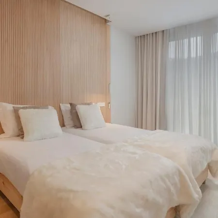 Savoy Insular I By An Island Apartment *