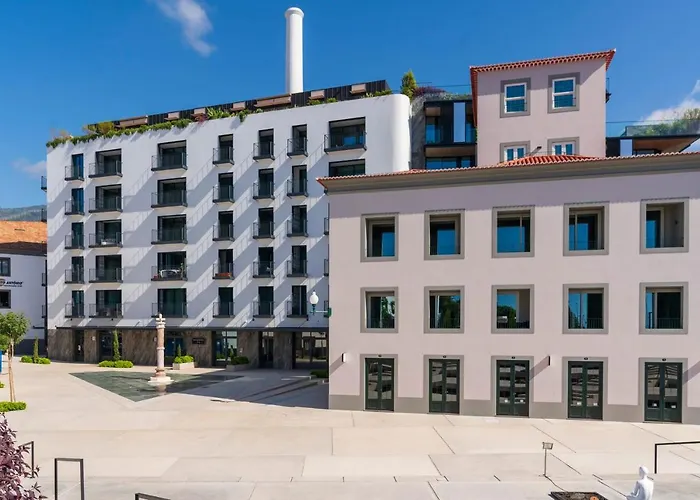 Savoy Insular I By An Island * Funchal (Madeira)