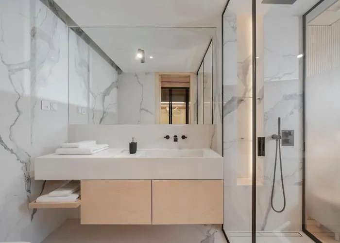 Savoy Insular I By An Island