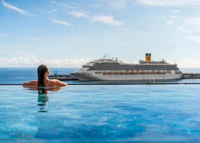 Savoy Insular I By An Island * Funchal (Madeira)