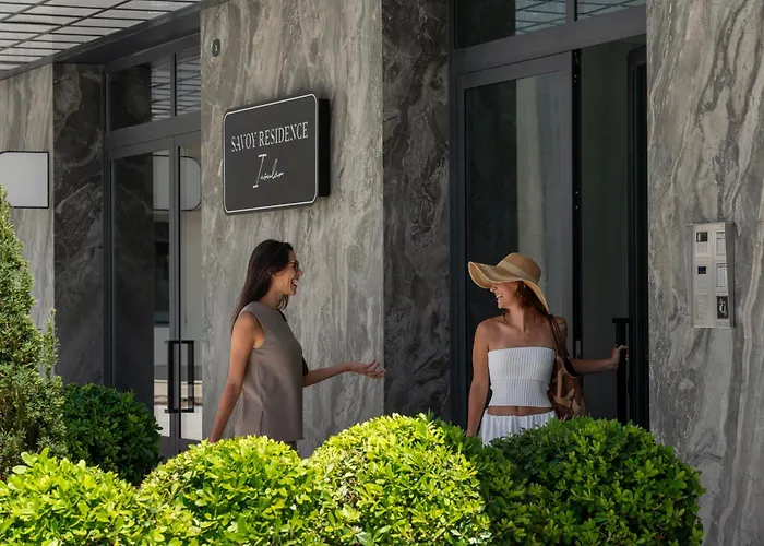 Savoy Insular I By An Island *